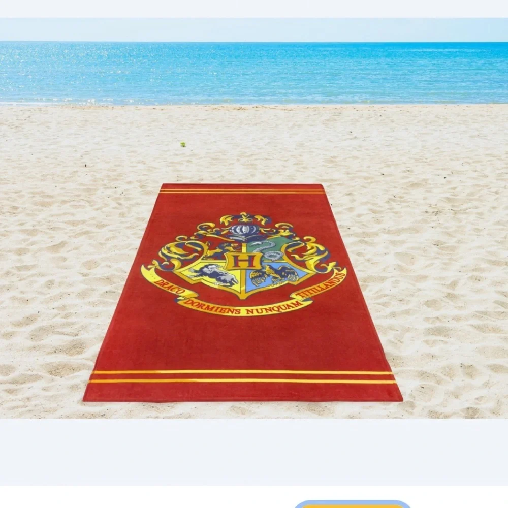 HARRY POTTER Hogwarts Crest large Beach Towel